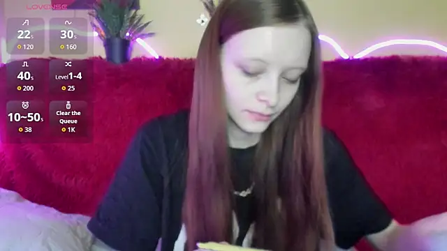 AliceHaris online show from 3, 12, 2025