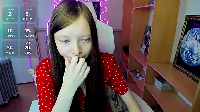 AliceHaris online show from 8, 11, 2025