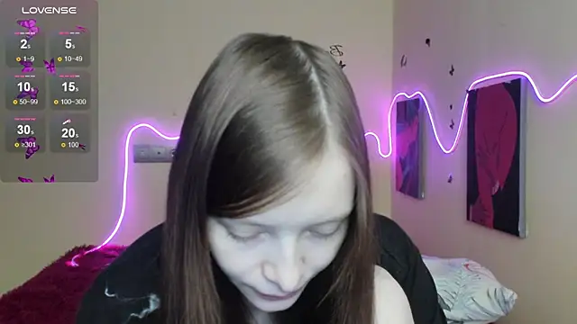 AliceHaris online show from 4, 11, 2025