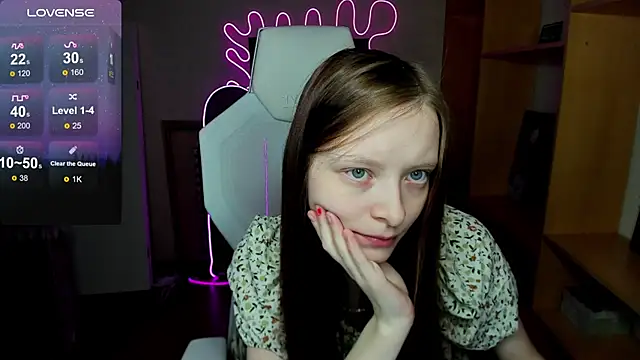 AliceHaris online show from 11, 11, 2025