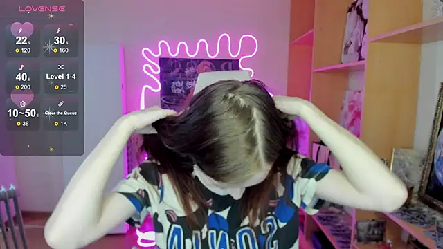 AliceHaris online show from 14, 11, 2025