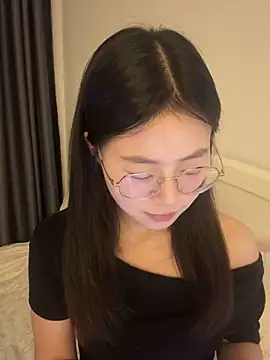 Snapshot of Ella-A9 chatting on 11, 9, 2025 Ella-A9 online show from 11, 9, 2025