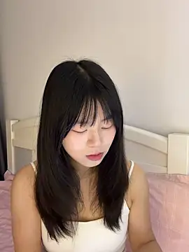 Snapshot of Ella-A9 chatting on 17, 10, 2025 Ella-A9 online show from 17, 10, 2025