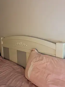 Snapshot of Ella-A9 chatting on 21, 10, 2025 Ella-A9 online show from 21, 10, 2025