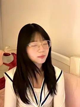 Snapshot of Ella-A9 chatting on 26, 11, 2025 Ella-A9 online show from 26, 11, 2025