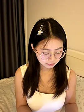 Snapshot of Ella-A9 chatting on 10, 9, 2025 Ella-A9 online show from 10, 9, 2025