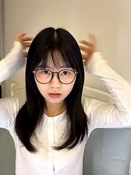 Snapshot of Ella-A9 chatting on 1, 11, 2025 Ella-A9 online show from 1, 11, 2025