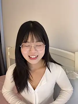 Snapshot of Ella-A9 chatting on 24, 10, 2025 Ella-A9 online show from 24, 10, 2025