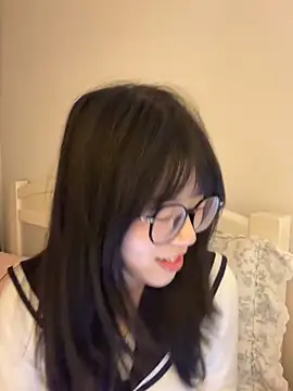 Snapshot of Ella-A9 chatting on 23, 11, 2025 Ella-A9 online show from 23, 11, 2025