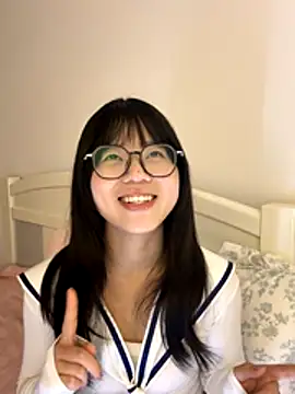 Snapshot of Ella-A9 chatting on 17, 11, 2025 Ella-A9 online show from 17, 11, 2025