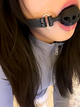 Snapshot of Ella-A9 chatting on 21, 11, 2025 Ella-A9 online show from 21, 11, 2025