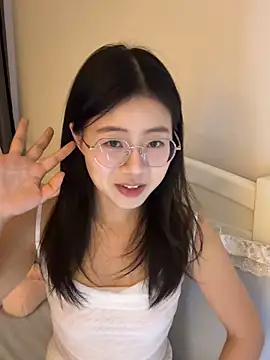 Snapshot of Ella-A9 chatting on 28, 9, 2025 Ella-A9 online show from 28, 9, 2025