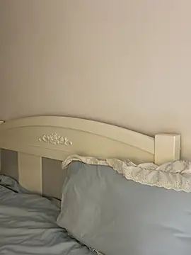 Snapshot of Ella-A9 chatting on 25, 10, 2025 Ella-A9 online show from 25, 10, 2025