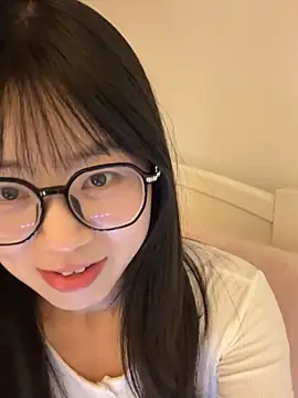 Snapshot of Ella-A9 chatting on 27, 11, 2025 Ella-A9 online show from 27, 11, 2025