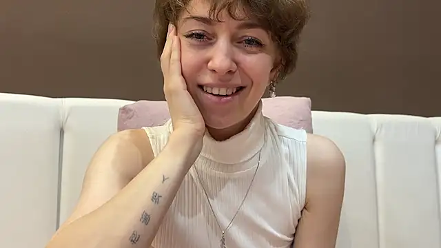 daniellia  online show from 7, 11, 2025