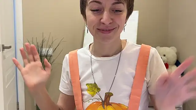 daniellia  online show from 10, 1, 2026