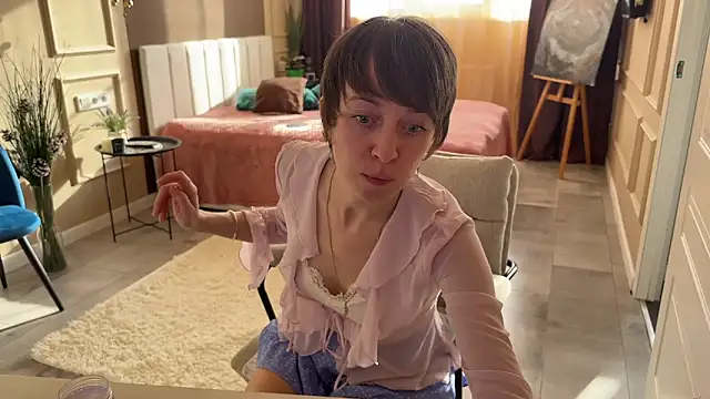 daniellia  online show from 19, 4, 2026