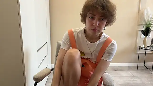 daniellia  online show from 14, 11, 2025