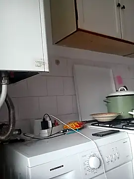 alinaalinutzq online show from 25, 11, 2025