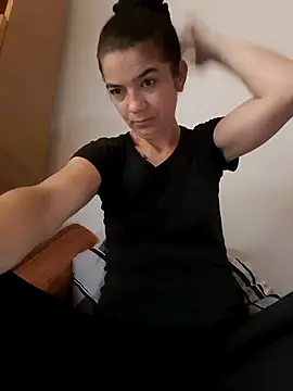 alinaalinutzq online show from 2, 11, 2025