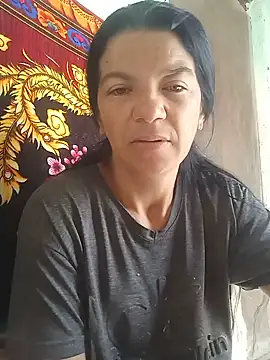 Snapshot of alinaalinutzq chatting on 6, 7, 2026 alinaalinutzq online show from 6, 7, 2026