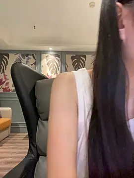 MengMeng0515 online show from 13, 4, 2026