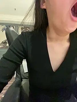 Snapshot of MengMeng0515 chatting on 6, 2, 2026 MengMeng0515 online show from 6, 2, 2026