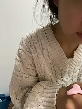 MengMeng0515 online show from 18, 11, 2025