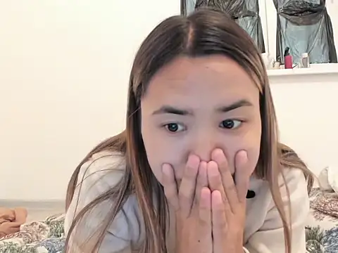 saika blush online show from 3, 10, 2025