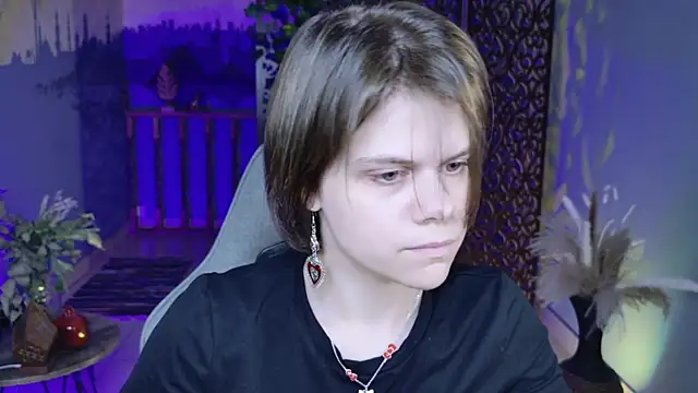 EllieMurler online show from 7, 10, 2025