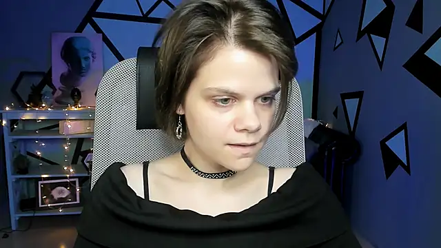 EllieMurler online show from 3, 10, 2025