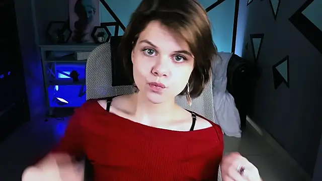 EllieMurler online show from 6, 11, 2025