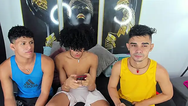 Snapshot of Violet_Dream2 chatting on 18, 12, 2025 Violet Dream2 online show from 18, 12, 2025