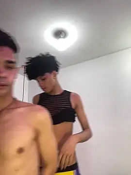 Violet Dream2 online show from 19, 3, 2026