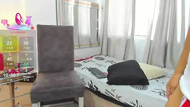 Snapshot of Violet_Dream2 chatting on 24, 10, 2025 Violet Dream2 online show from 24, 10, 2025