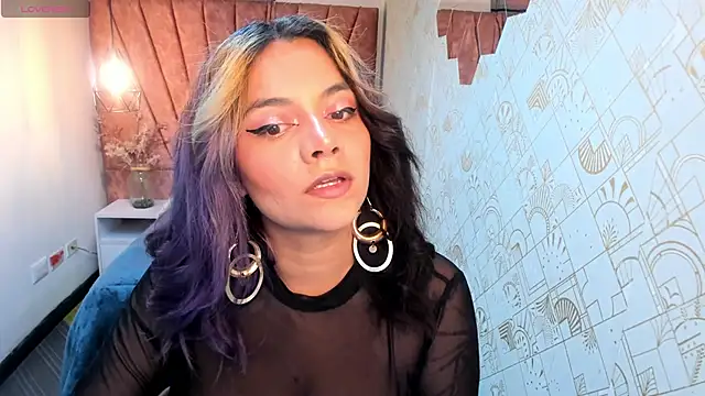 Kiara Cruz   online show from 12, 3, 2026