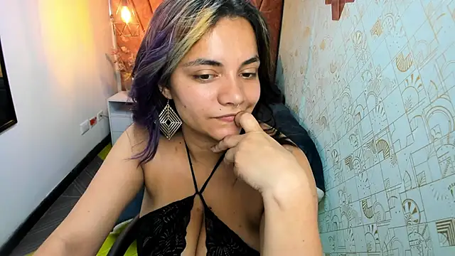 Kiara Cruz   online show from 21, 2, 2026