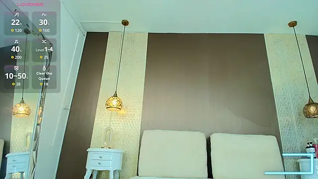 Snapshot of Tiifany_Baker chatting on 4, 7, 2026 Tiifany Baker online show from 4, 7, 2026