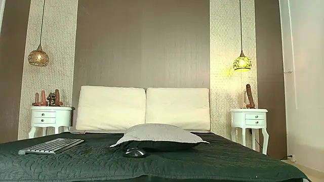 Tiifany Baker online show from 19, 2, 2026