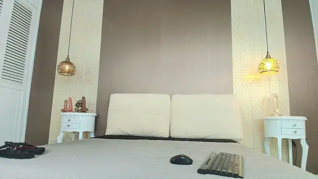 Tiifany Baker online show from 12, 1, 2026