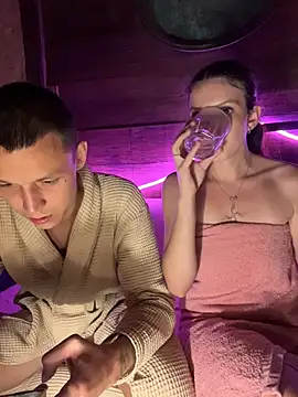 FoxStudioSex online show from 19, 10, 2025