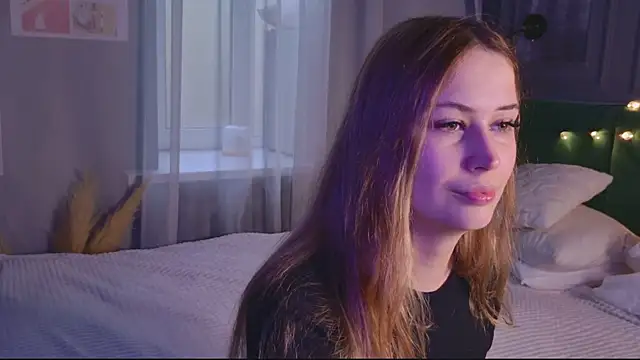 Sofii Ly online show from 7, 11, 2025