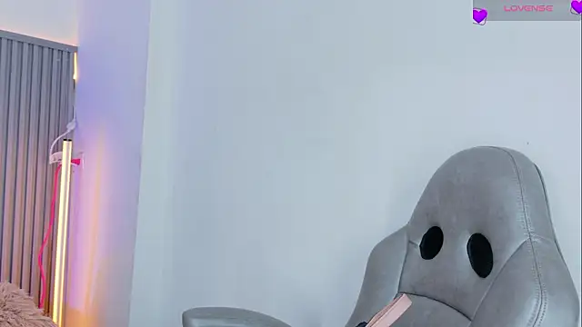 Celeste Presstigge online show from 13, 2, 2026