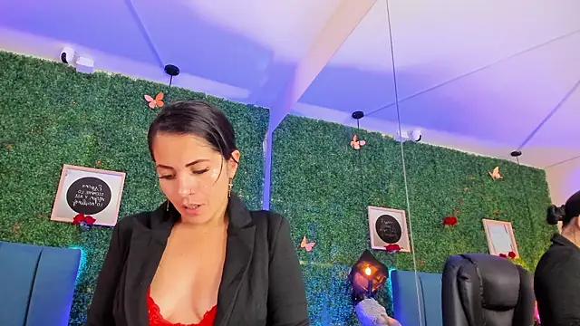 Linagh  online show from 14, 1, 2026