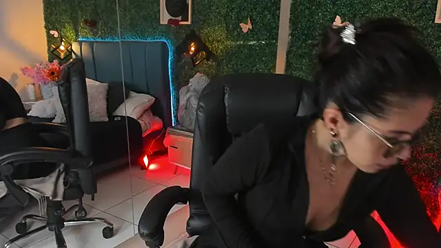 Linagh  online show from 19, 3, 2026