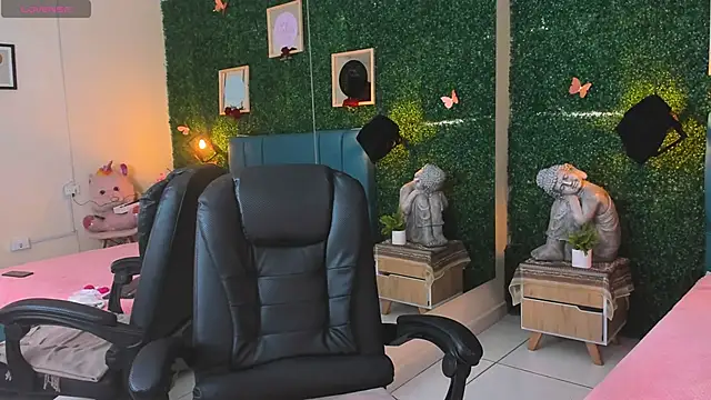 Linagh  online show from 1, 11, 2025