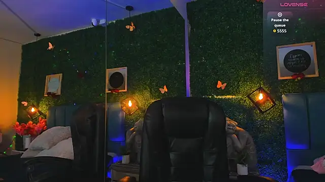 Linagh  online show from 2, 12, 2025