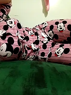 Mroma89six online show from 5, 11, 2025