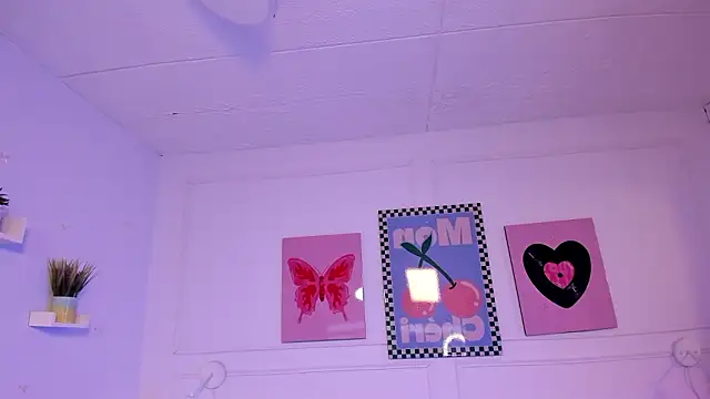 Snapshot of Zoe_Lynch_ chatting on 2, 2, 2026 Zoe Lynch online show from 2, 2, 2026