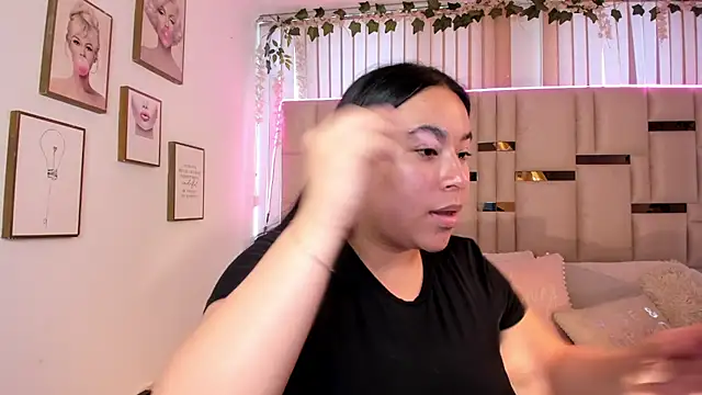 Zoey thompson online show from 10, 3, 2026